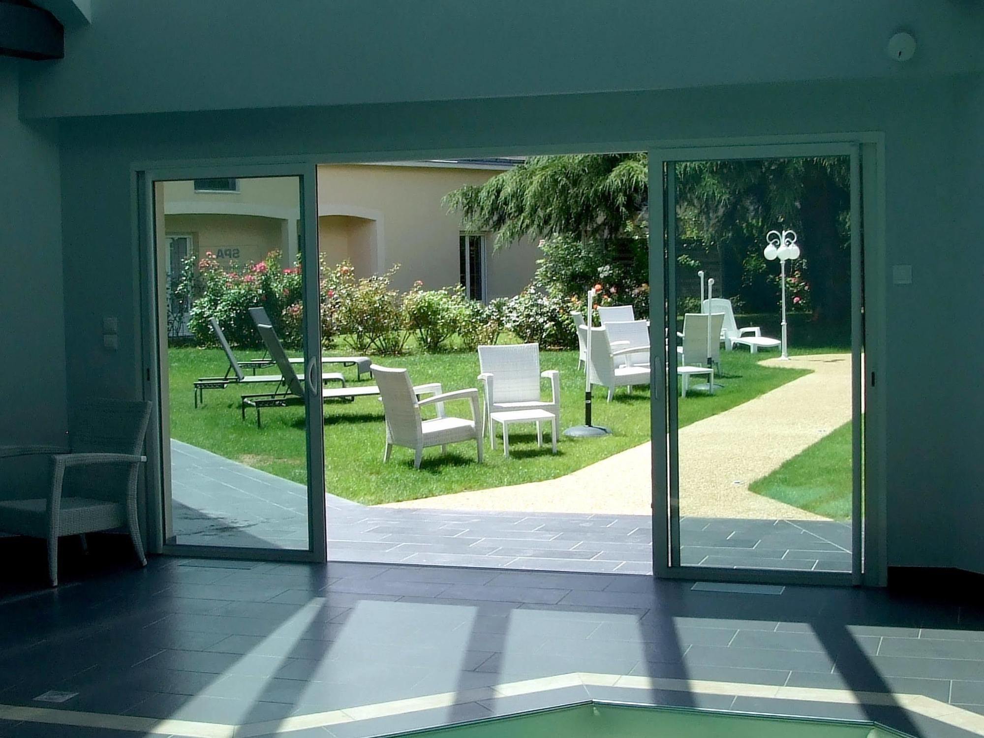 Logis Auberge Bienvenue Doué-la-Fontaine Zewnętrze zdjęcie