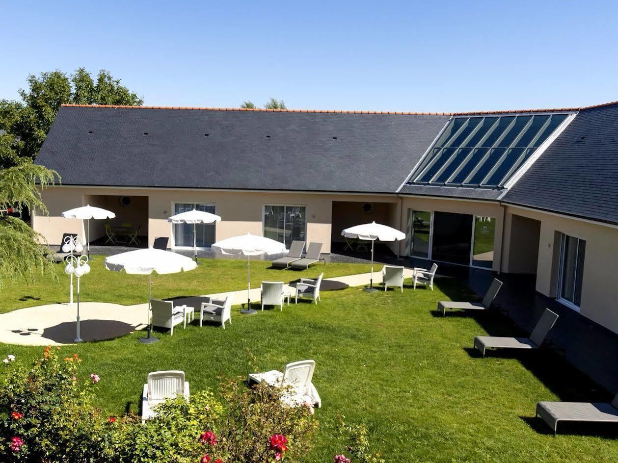 Logis Auberge Bienvenue Doué-la-Fontaine Zewnętrze zdjęcie