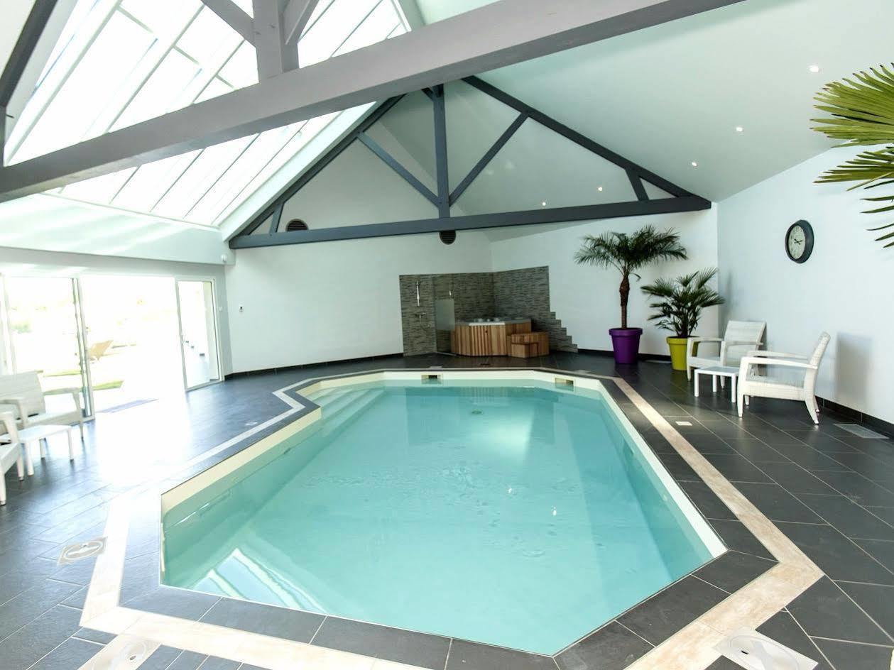 Logis Auberge Bienvenue Doué-la-Fontaine Zewnętrze zdjęcie